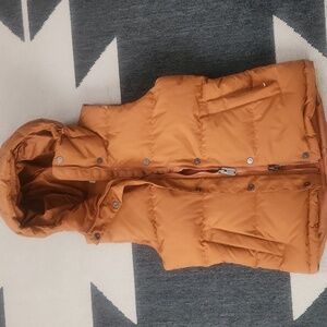 Duluth Trading Company Ruffer Puffer Duck Down Vest NWOT